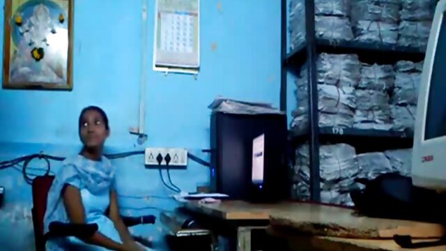 Menakjubkan :  Seks dubur bertiga dengan penembusan berganda untuk berambut perang video lucah budak kotor Panas lucah filem 
